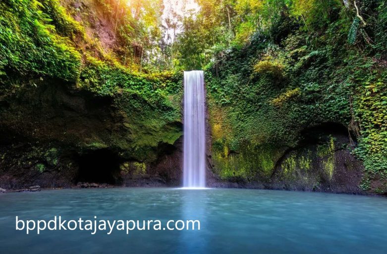 Pesona Alam Air Terjun Sipiso-piso yang Menakjubkan